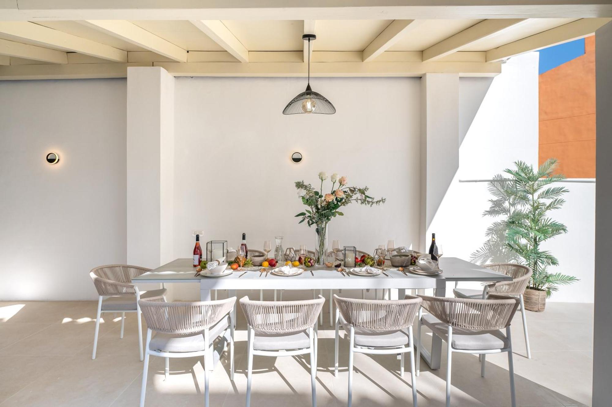 Vacation Marbella: Sunny Camelia Villa with Heated Pool and Cinema Benalmadena Exterior photo