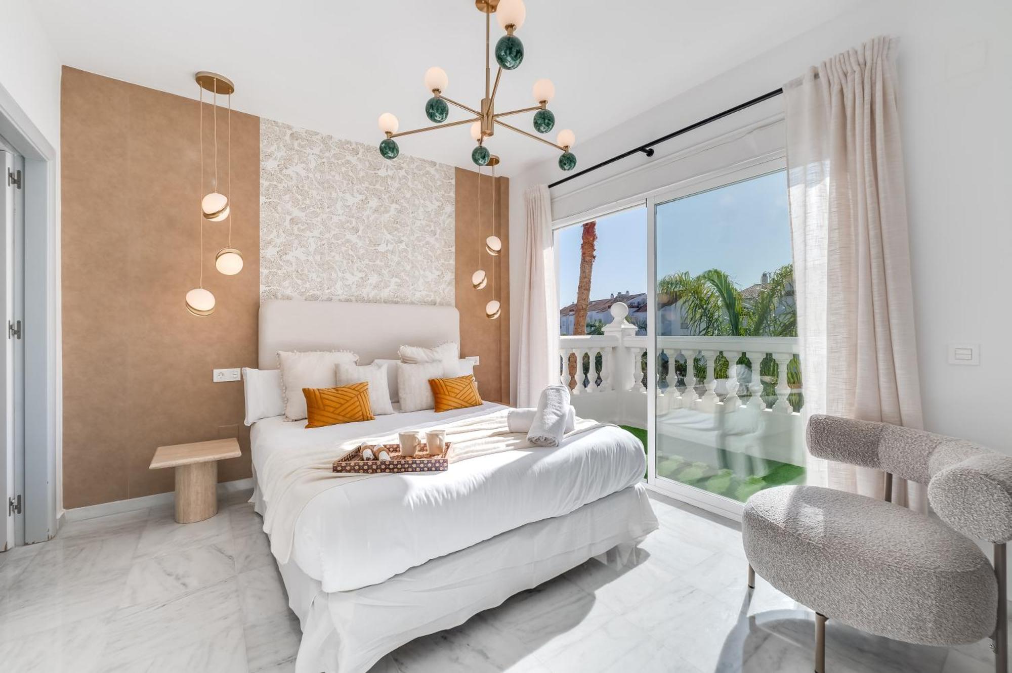 Vacation Marbella: Sunny Camelia Villa with Heated Pool and Cinema Benalmadena Exterior photo