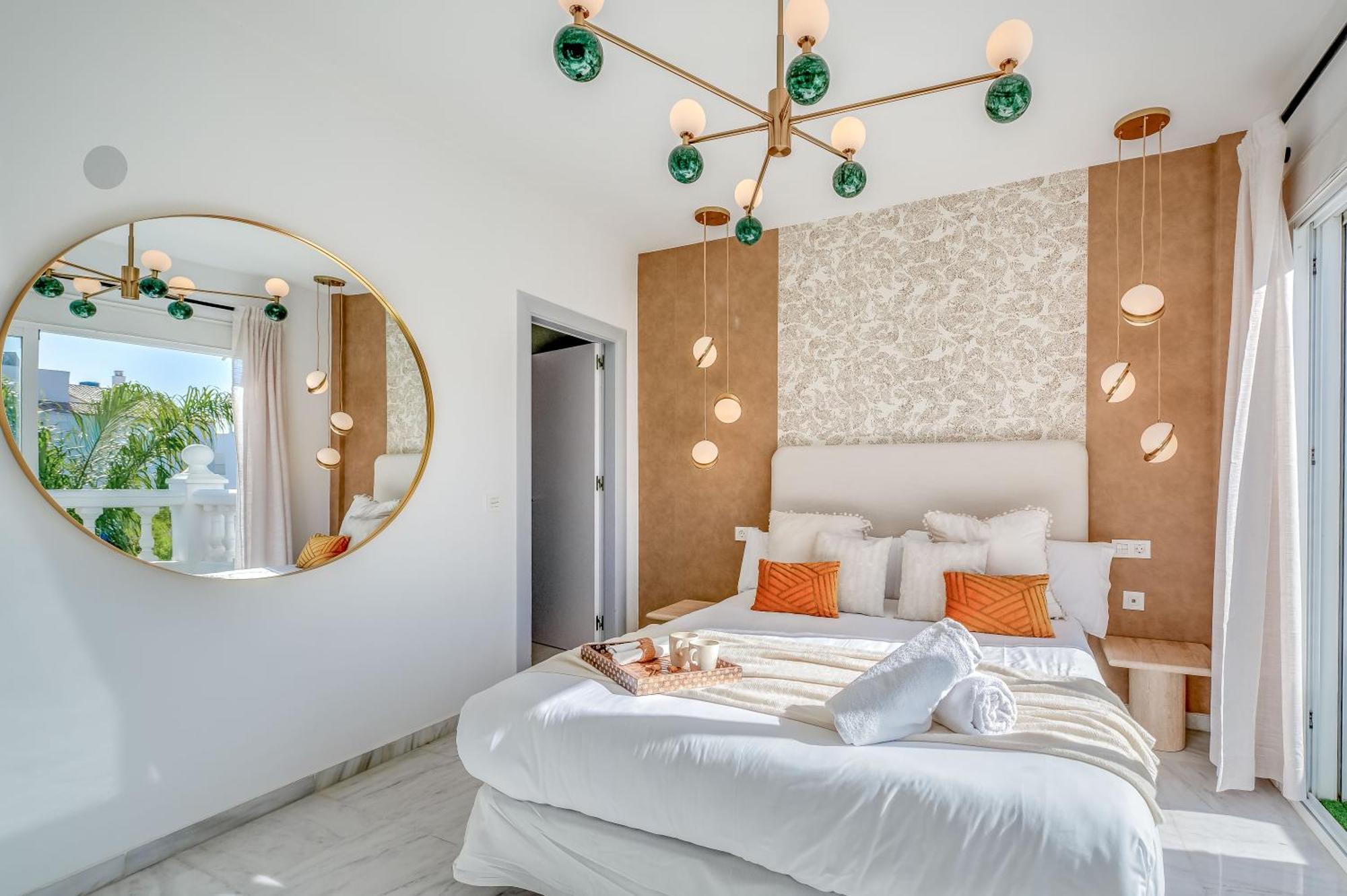 Vacation Marbella: Sunny Camelia Villa with Heated Pool and Cinema Benalmadena Exterior photo